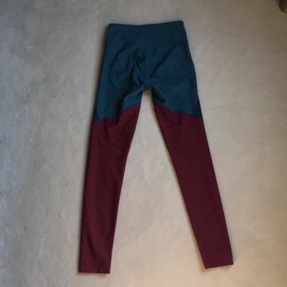 SOLD on m ercari Outdoor Voices 7/8  Leggings - Picture 2 of 6